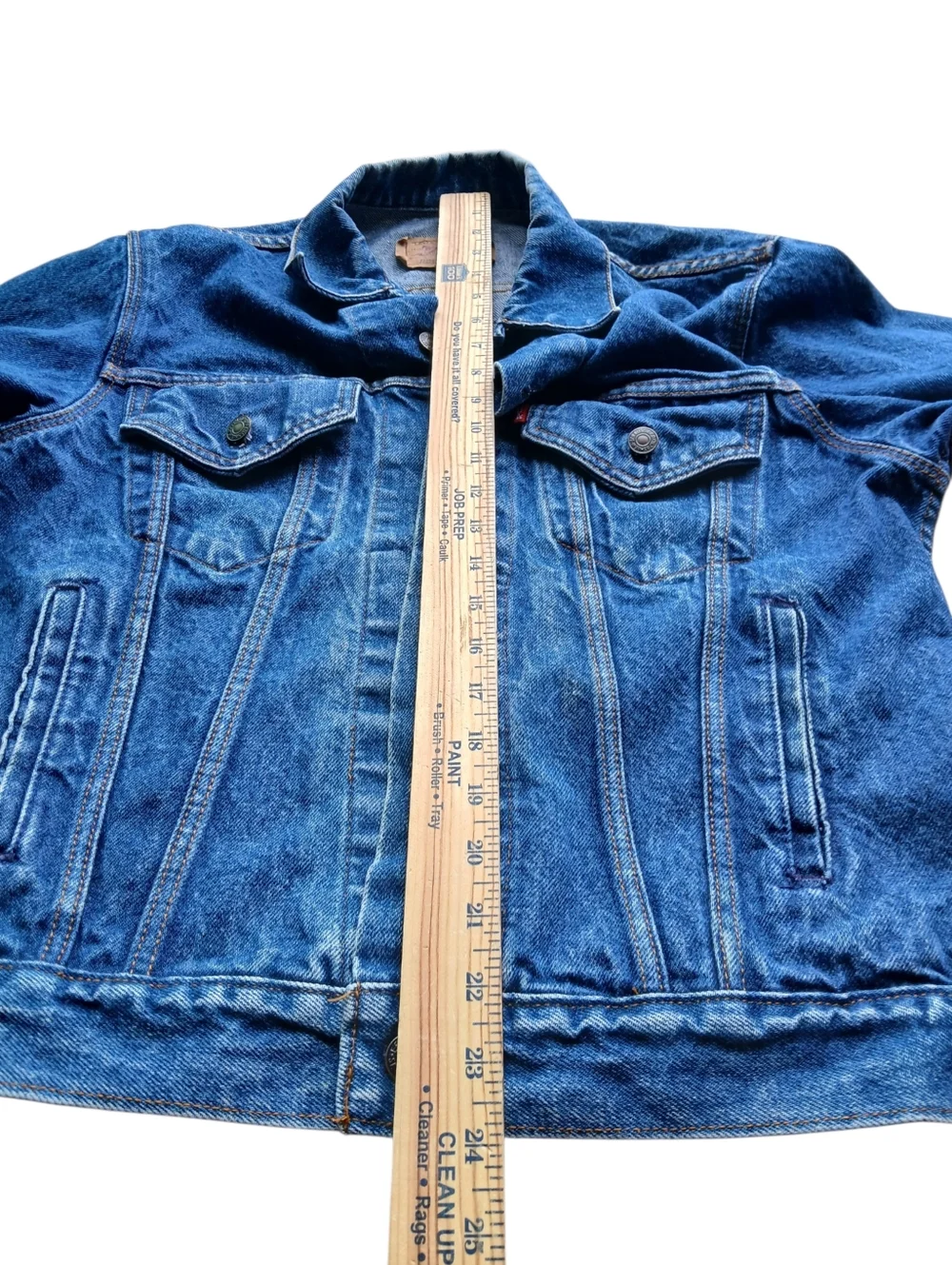 Levi's Vintage Size 40R Made In USA Medium Blue Denim Jacket